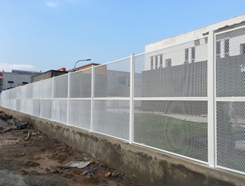 Lưới kéo giãn làm hàng rào