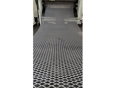 Lưới kéo giãn mặt dựng