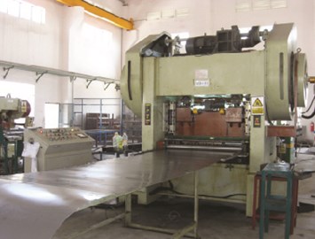 MB-02 MÁY DẬP LỖ